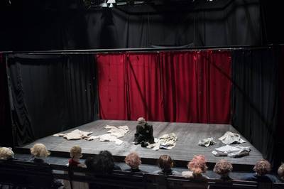 Jelenet az előadásból - © theater.hu - Ilovszky  Béla