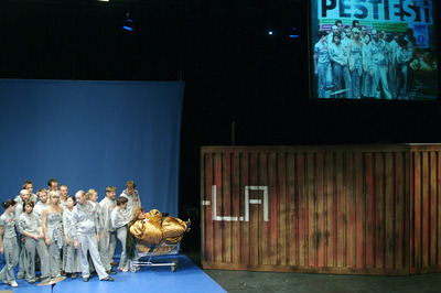 Jelenet az előadásból - © theater.hu - Ilovszky  Béla